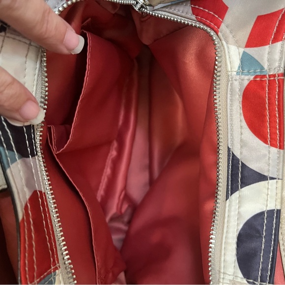 Coach - Picture 6 of 8